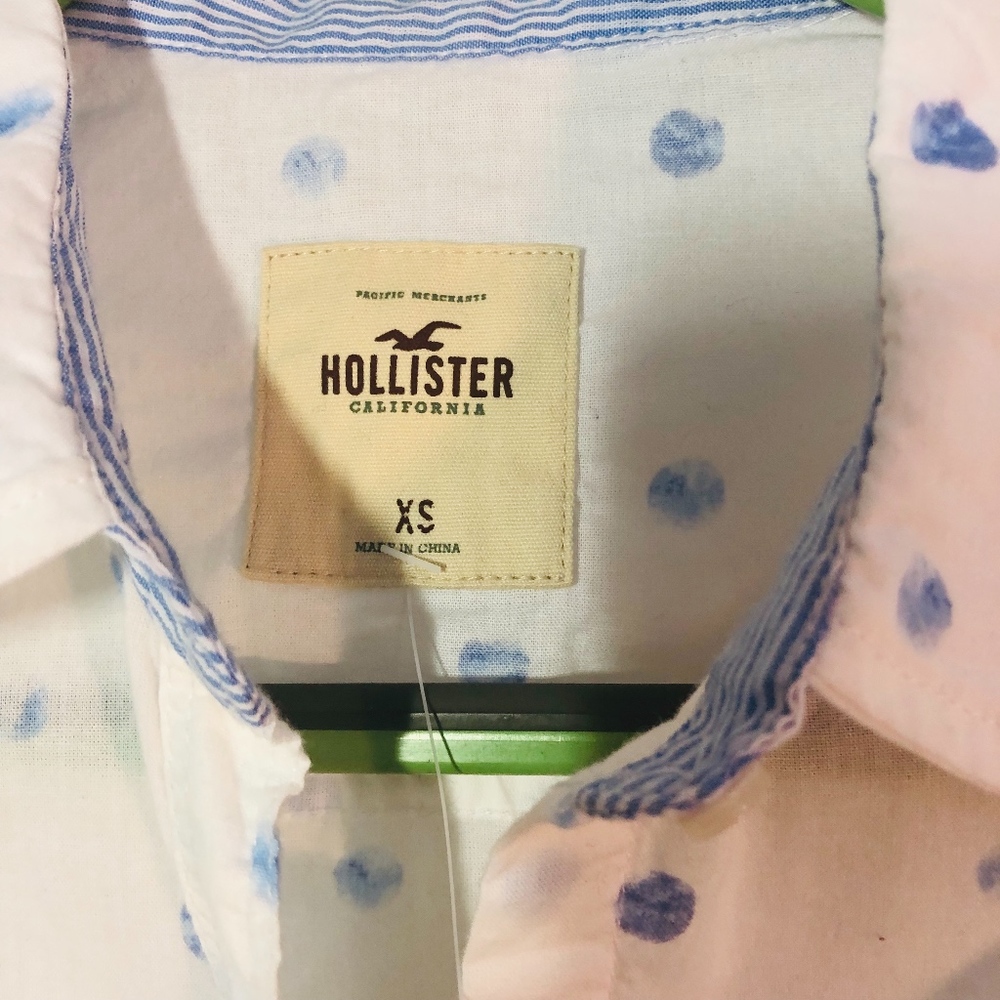 Hollister White with Blue Polka Dots Button Up - Picture 3 of 5